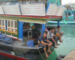 Hải sản cạn kiệt dần, VN tính đến khả năng "cấm biển"