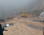Mưa lớn, đèo Khánh Lê nối Nha Trang - Đà Lạt sạt lở nghiêm trọng