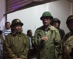 Mưa lớn sập tường nhà, hai phụ nữ bị cuốn xuống mương mất tích