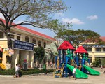 Cô giáo kể bị buộc quỳ gối mới được 