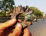 Đinh hình thoi xuất hiện gần cầu Bình Phước 1 ở quận 12