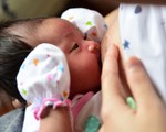 Nuôi con bằng sữa mẹ giúp giảm nguy cơ bệnh tiểu đường
