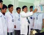 Điều dưỡng và kỹ thuật viên y học: cơ hội nghề nghiệp rộng mở