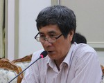 Khiển trách hiệu trưởng trường 