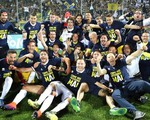 Ba mùa thăng ba hạng, Parma trở lại Serie A