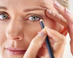 5 thói quen trang điểm dễ gây bệnh về mắt