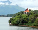 Phá bỏ nhà Lục Giác vọng cảnh ở Biển Hồ