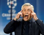 Carlo Ancelotti bất ngờ cập bến Napoli