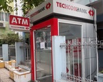 Tạm giữ du khách Nga đập phá trụ ATM Techcombank