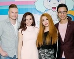 Vy Oanh làm kênh giải trí cho trẻ