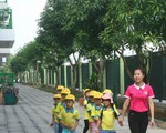 Hà Nội cấm xe cơ giới dừng, đỗ trong trường vì bất kỳ lý do gì