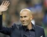 Thêm một cú ‘chạm bước một’ vĩ đại của Zidane