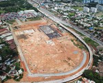 Bến xe Miền Đông mới xây mãi không xong