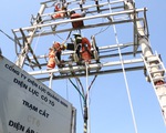 Sét đánh hỏng đường dây 22 kV, toàn huyện đảo Cô Tô mất điện