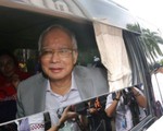 Cựu thủ tướng Malayisa Najib bị khóa tài khoản ngân hàng
