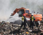 Bãi rác ‘đóng cửa’ từ năm 2011 bất ngờ bốc cháy