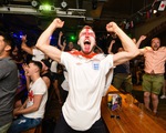 Hàng triệu người Anh say xỉn, bỏ làm vì ăn mừng World Cup thâu đêm