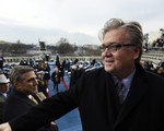 Ông Steve Bannon mất việc do lời chỉ trích ông Trump
