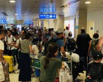 Khuyến cáo hành khách không bịt mặt, đeo kính đen ở sân bay