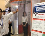 Gậy thông minh cho người già nhận giải thiết kế của sinh viên