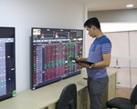 Chứng khoán bốc hơi gần 3 tỉ USD sau thông tin thương chiến Mỹ - Trung