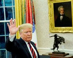 Ông Trump thỏa hiệp thất bại với phe Dân chủ