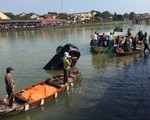 Vớt 3 thi thể cùng chiếc ôtô rơi xuống sông Hoài