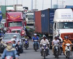 Phân làn hỗn hợp xe tải nặng với xe máy rất đáng lo ngại