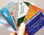 Ở đây có cà thẻ không, chị ơi?