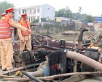 Bắt giữ 11 tàu khai thác cát trái phép trên sông Mã