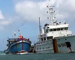 Tàu cá Việt Nam giả cả biển số tàu Malaysia đánh bắt cá trái phép
