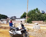 Băng nhóm giang hồ xách đao, kiếm kéo quân 