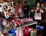 Cửa hàng tiện lợi tăng gấp đôi nhưng chợ truyền thống vẫn gắn bó