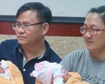 Hai bé gái song sinh dính nhau phần gan đã xuất viện