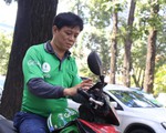 Anh tài xế Grab hát cho khách nghe