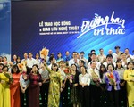 Tiếp sức đến trường: 17 năm nặng nghĩa ân