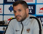 HLV Simon McMenemy: 
