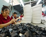 Vẫn tranh luận kịch liệt về giờ làm thêm
