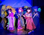 Diễn kịch rối Gala Phù thủy phục vụ  khán giả nhí