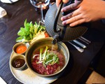 Có gì trong tô phở bò Wagyu giá hơn 1 triệu đồng?