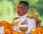 Vua Thái Lan sa thải 6 quan chức sau khi phế truất hoàng quý phi