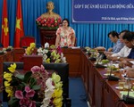 Tiếp tục tranh luận tăng giờ làm thêm tối đa lên 400 giờ/năm