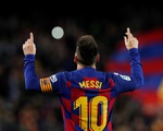 Đêm của Messi: 2 siêu phẩm đá phạt và 1 quả phạt đền
