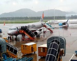 Tạm đóng cửa sân bay, hàng không hủy nhiều chuyến do bão số 6
