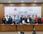 Tập đoàn Hưng Thịnh tài trợ VFF trả lương cho HLV Park Hang Seo