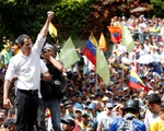 Được truyền nhiệt từ Bolivia, phe đối lập ở Venezuela lại xuống đường
