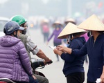 Vé trận Việt Nam - Thái Lan lên 12 triệu đồng/đôi, phe vé đánh nhau tranh mua - bán