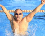 Mặt trời lúc nửa đêm - Kỳ 1: Đứa bé bất hạnh ở xóm nghèo