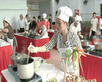 Video: Những người nấu phở ngon khu vực phía Nam trổ tài