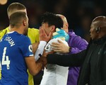 Son Heung Min khóc nức nở sau cú vào bóng khiến cầu thủ Everton gãy chân